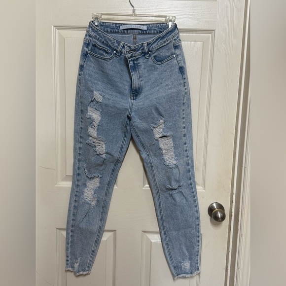 Tinseltown whitewash jeans (women’s size 7) - Picture 6 of 9